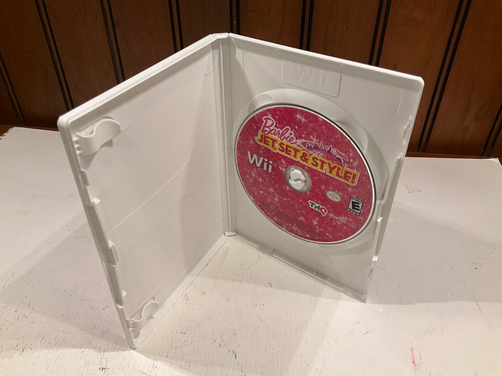 Barbie: Jet, Set & Style (Nintendo Wii, 2011) DISC AND CASE