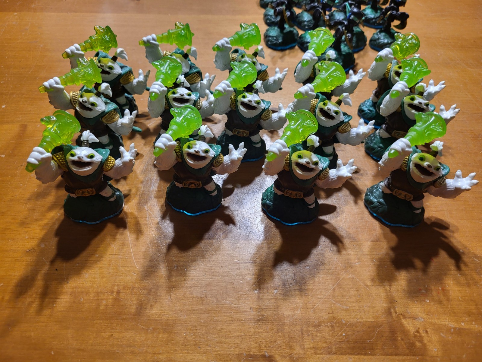 LOT 74 Skylanders Swap Force Terrafin Scorp Rip Tide Zoo Lou Elf Wash Buckler