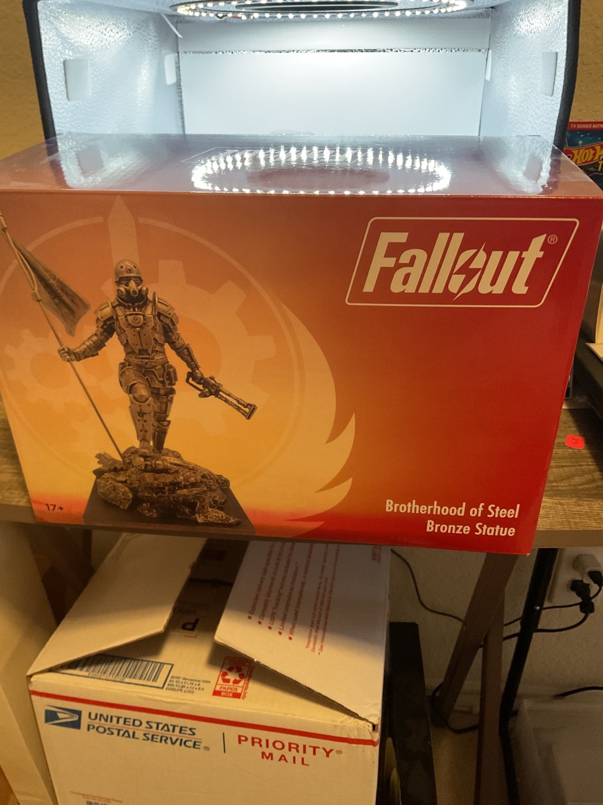 Fallout Brotherhood of Steel Bronze Colored Statue Limited Edition 209/800