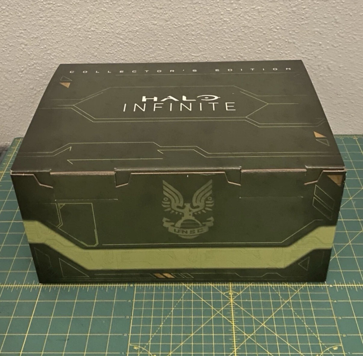 Halo Infinite Collectors Edition, Exclusive Xbox Series X New *NO CONSOLE*