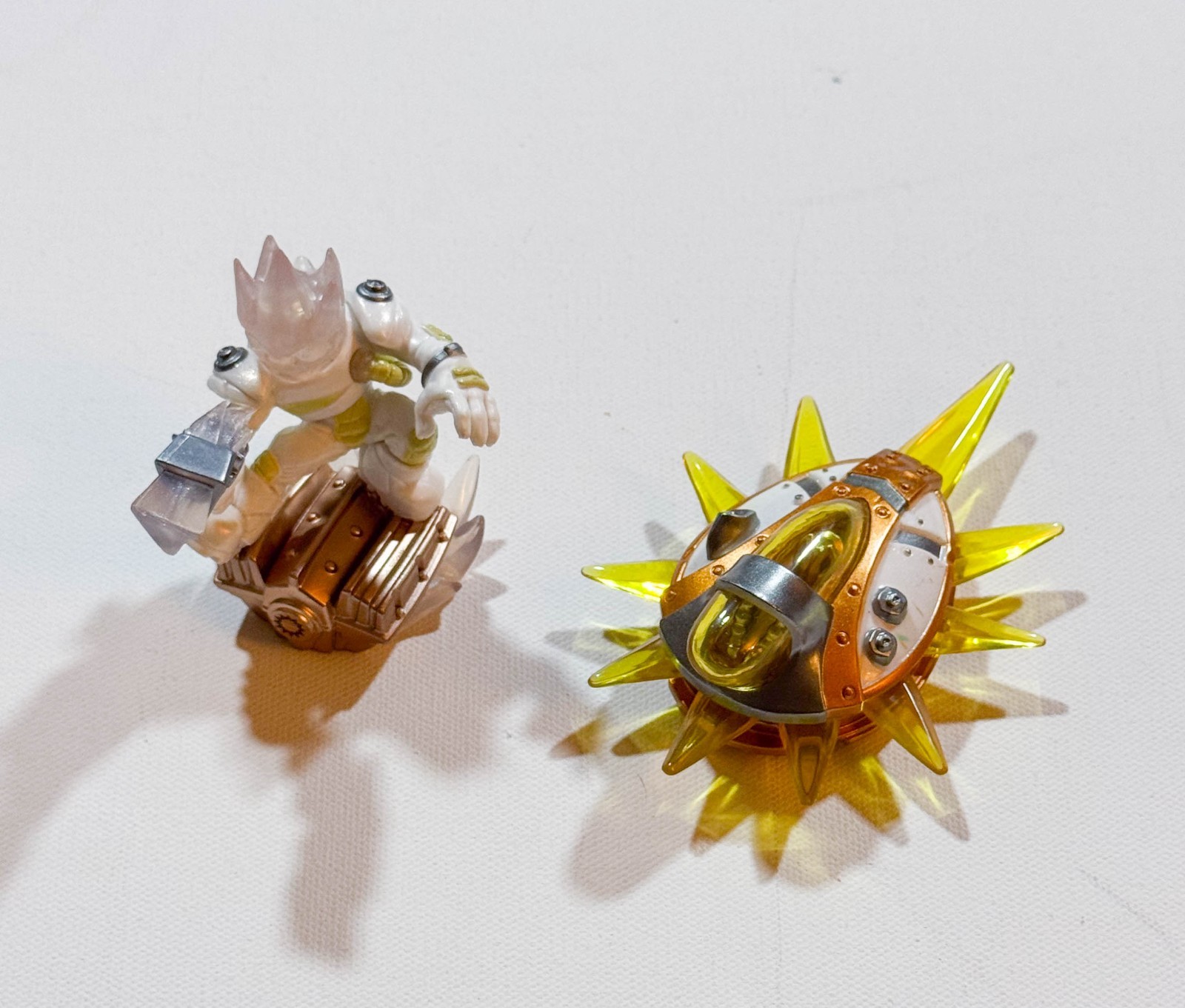 SKYLANDERS SUPERCHARGERS ASTROBLAST SUN RUNNER VEHICLE FIGURE SET LOT COMPLETE