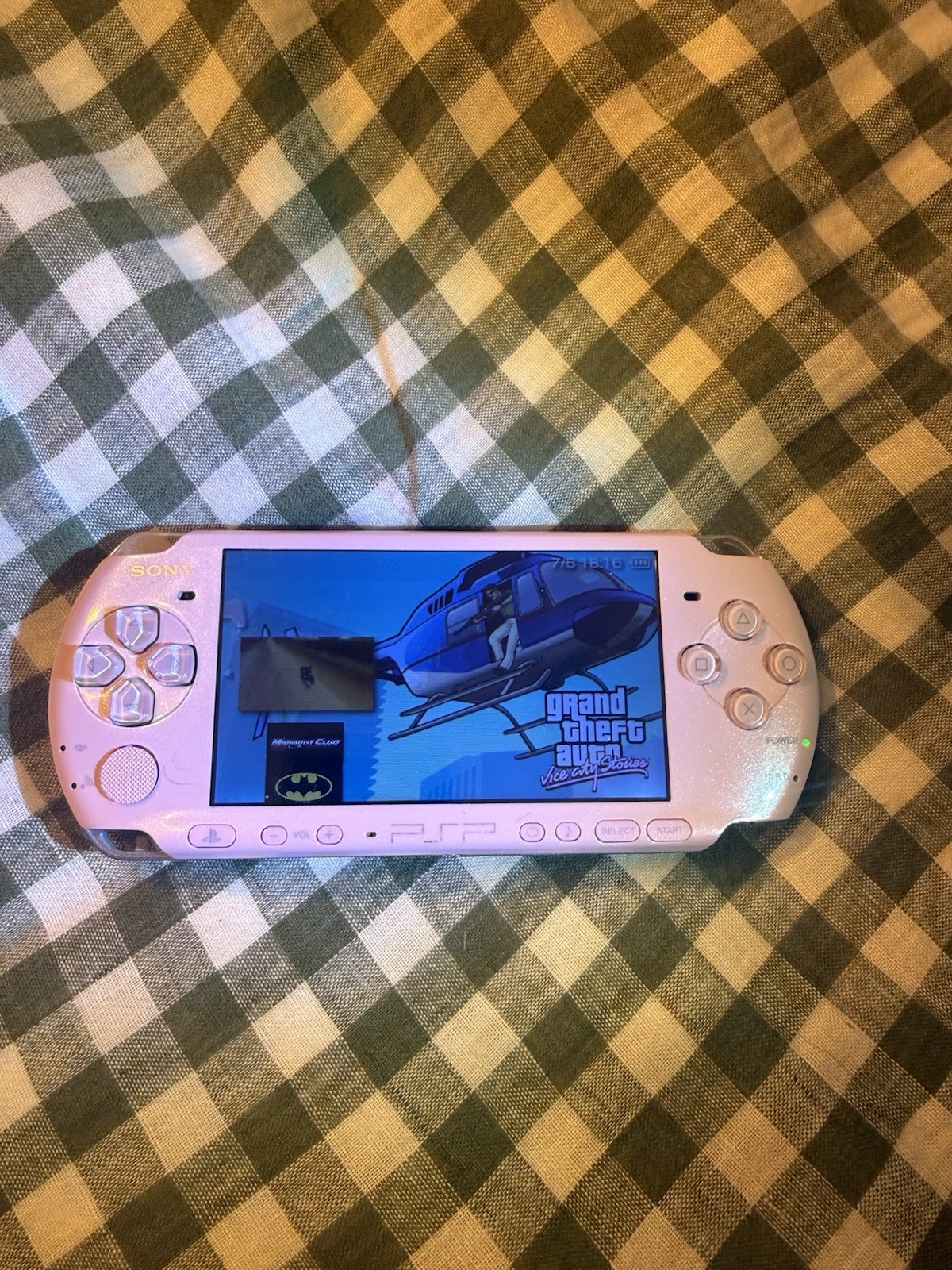 sony psp 3000 japanese region glittery pink/ 64 gb