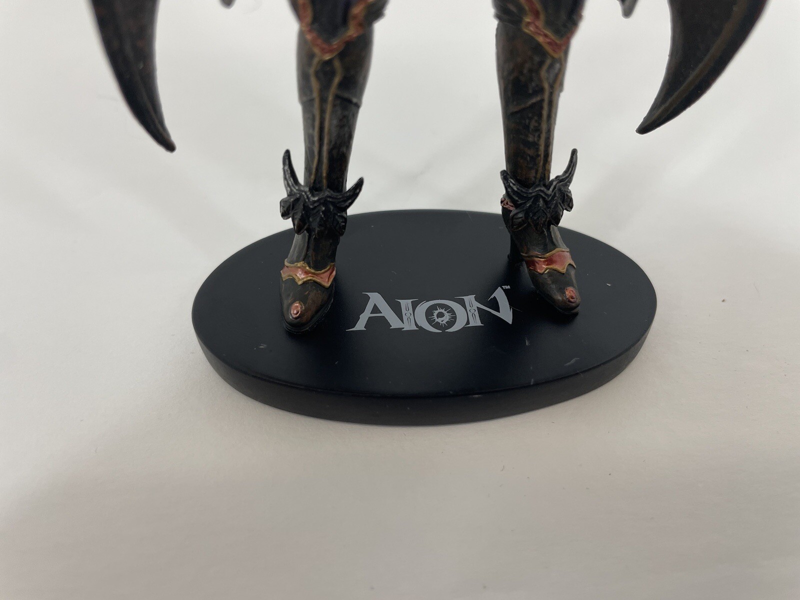 Avia Figure from Aion Limited Collectors Edition Winged Asmodian Daeva 6.25 Tall