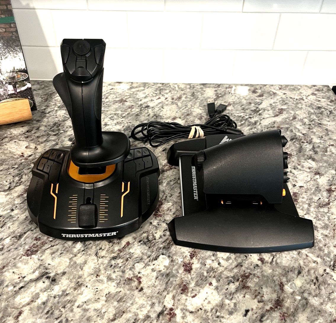 Thrustmaster T.16000M FCS Hotas Throttle And Flight Stick.