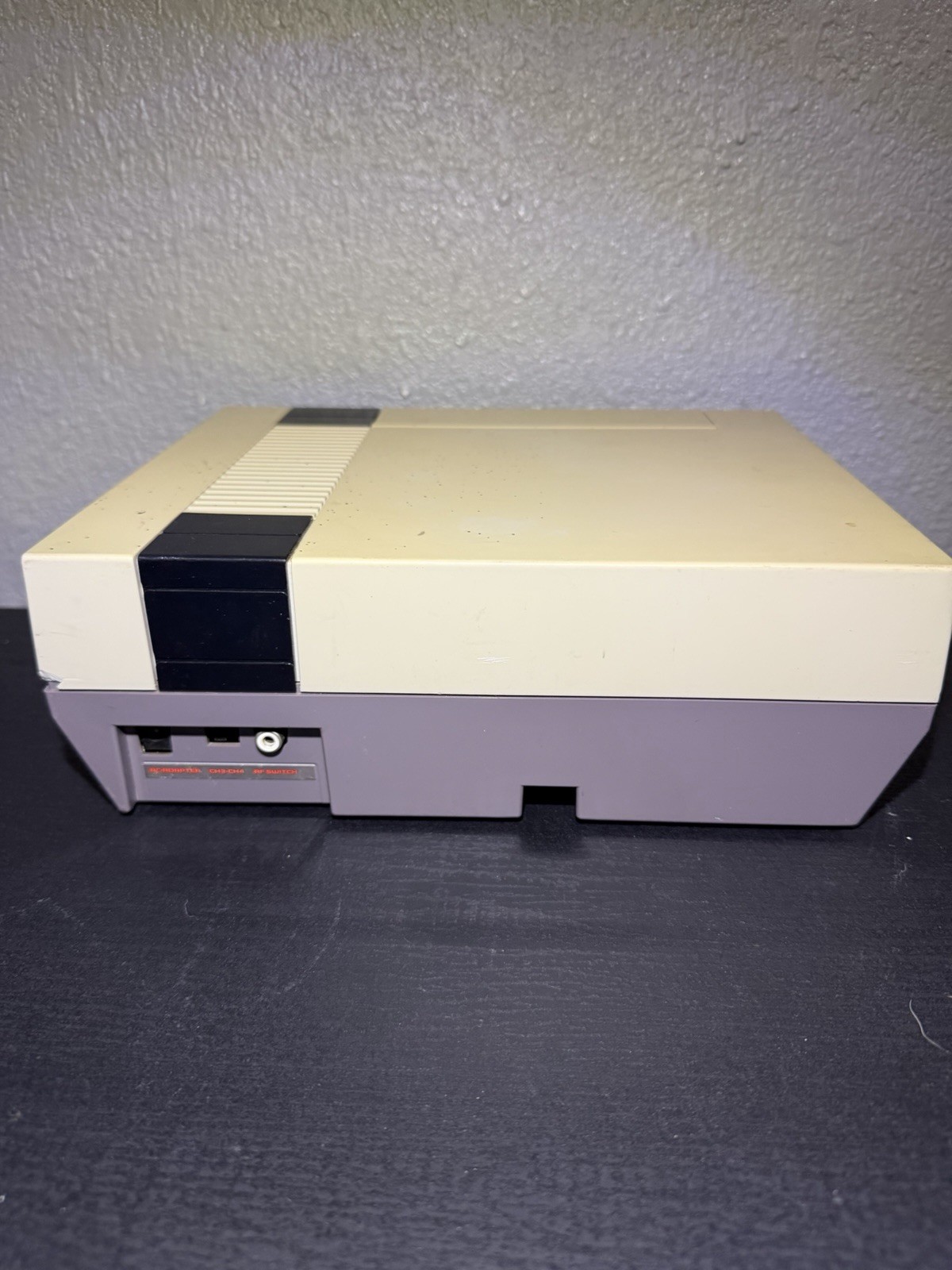 Nintendo NES Console Tested & Working OEM Power/AV Cables No Controller Yellowed