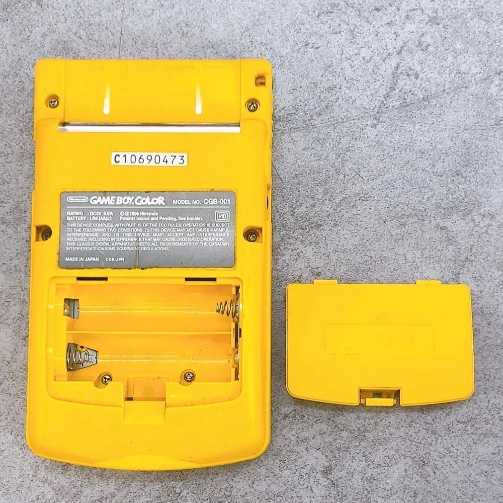 Nintendo CGB-001 Game Boy Color Handheld Console Cartridge Yellow
