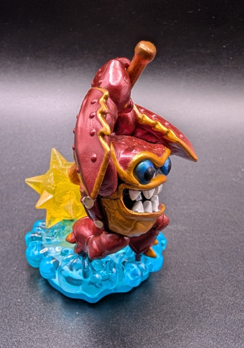 Skylanders 2013 Swap Force Lightcore Wham Shell figure