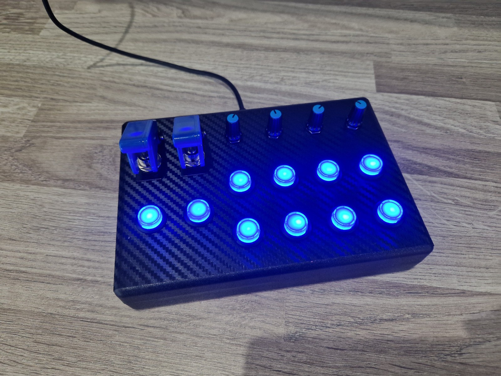 Button Box for PC/consoles sim racing/flight sim/ets2/farm sim, BLUE LEDS
