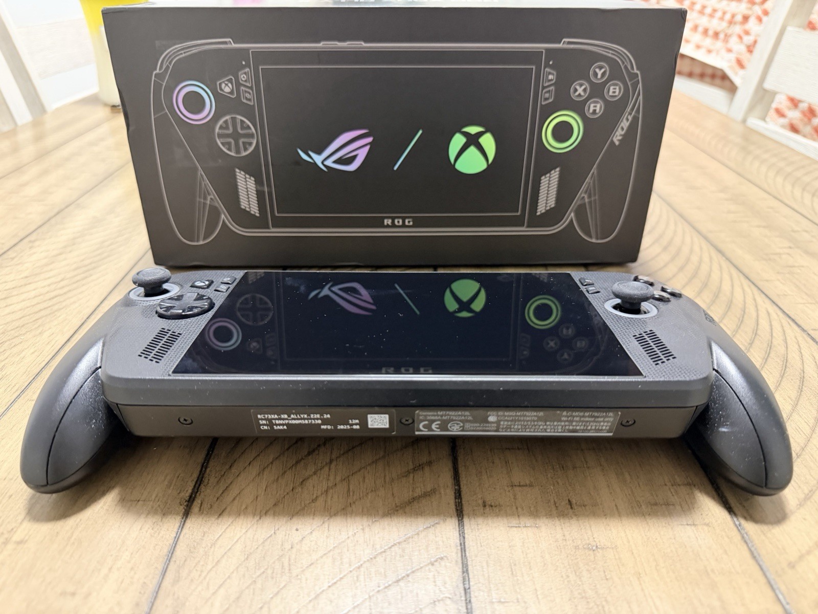 Asus ROG Xbox Ally X 7″ FHD 120Hz Ryzen AI Z2 Xtreme 24GB RAM 1TB SSD AMD Gaming