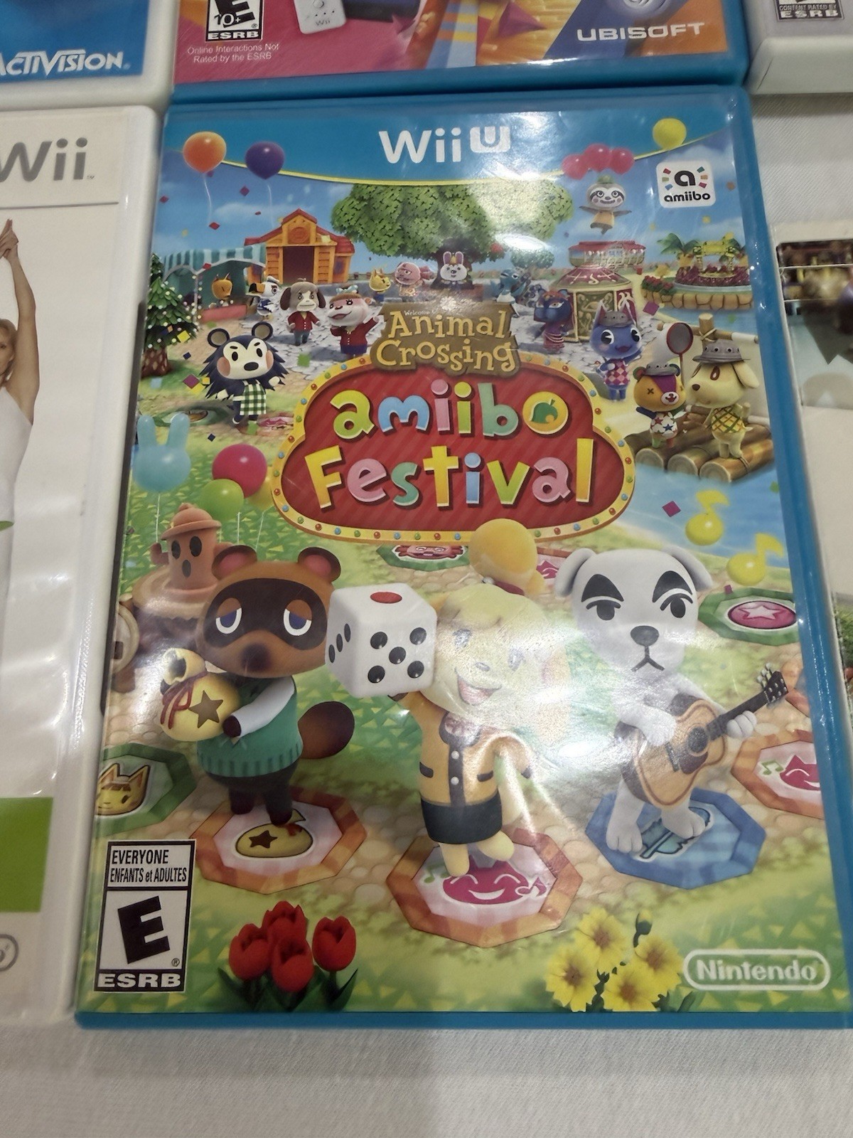Nintendo Wii U 32GB Console and Game pad Sound Bar Bundle Controllers And Games