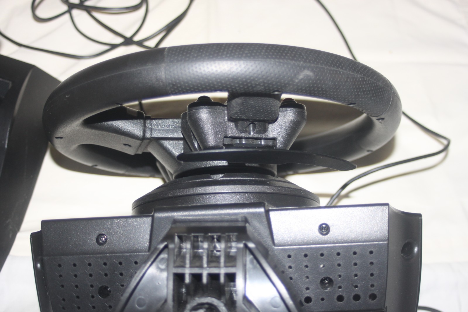 Thrustmaster TMX Force Racing Wheel with 2 Pedal Set for Xbox One – Black