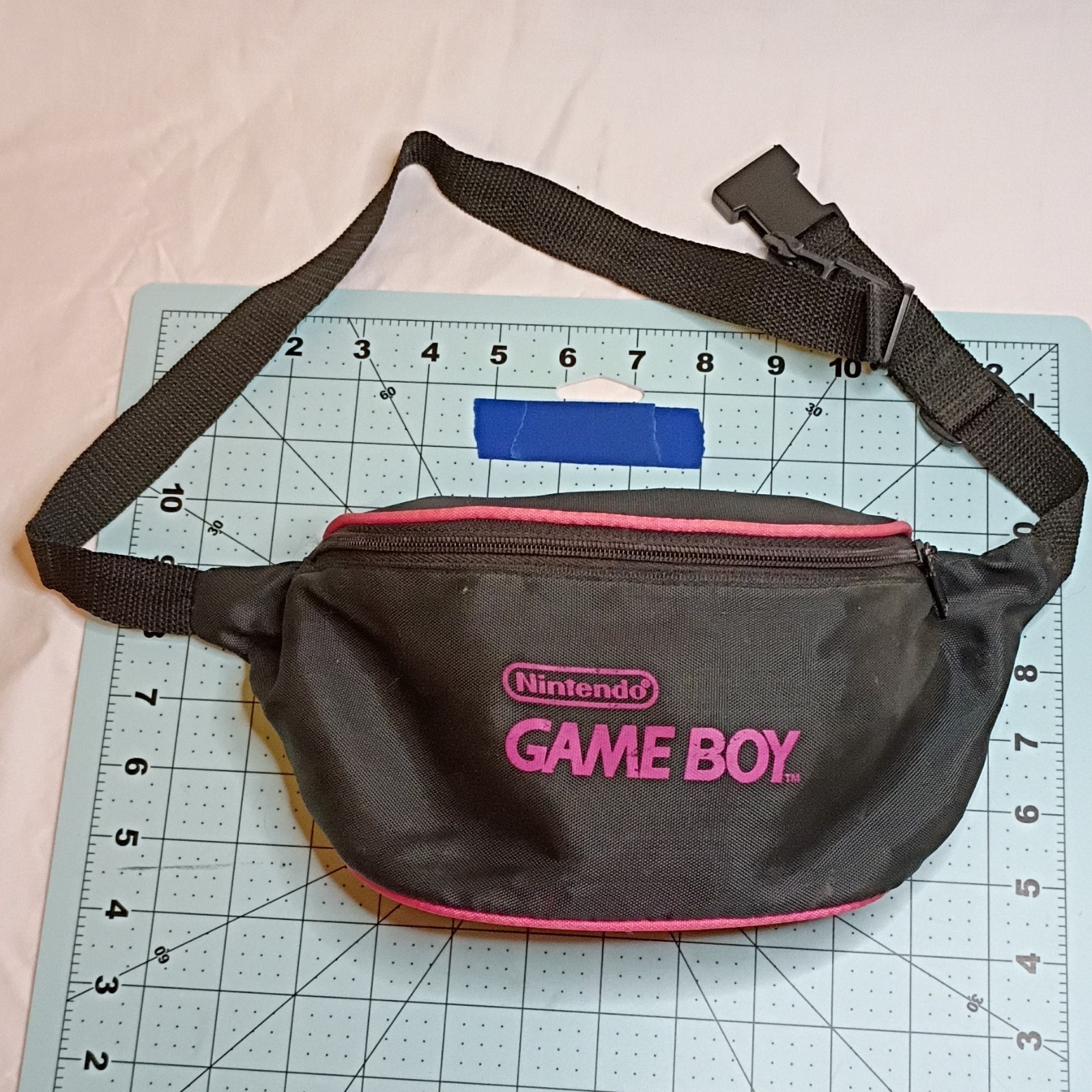 VTG Nintendo Game Boy Fanny Pack Travel Carry Case Black/Pink Zipper Adjustable