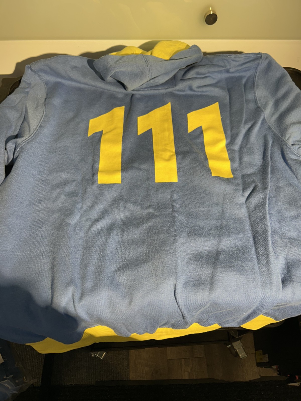 Bethesda Fallout Vault 111 Hoodie Size M – L – XXL – BRAND NEW IN ORIGINAL PKG.