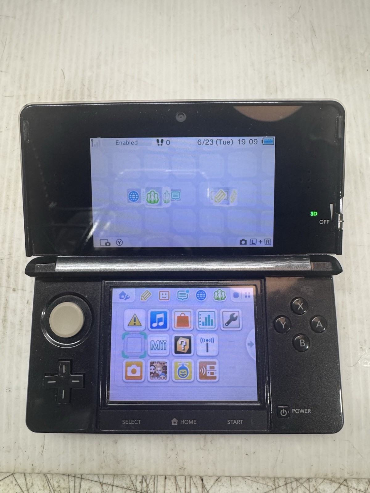 Nintendo 3DS Cosmo Black Handheld Console System CTR-001 Tested
