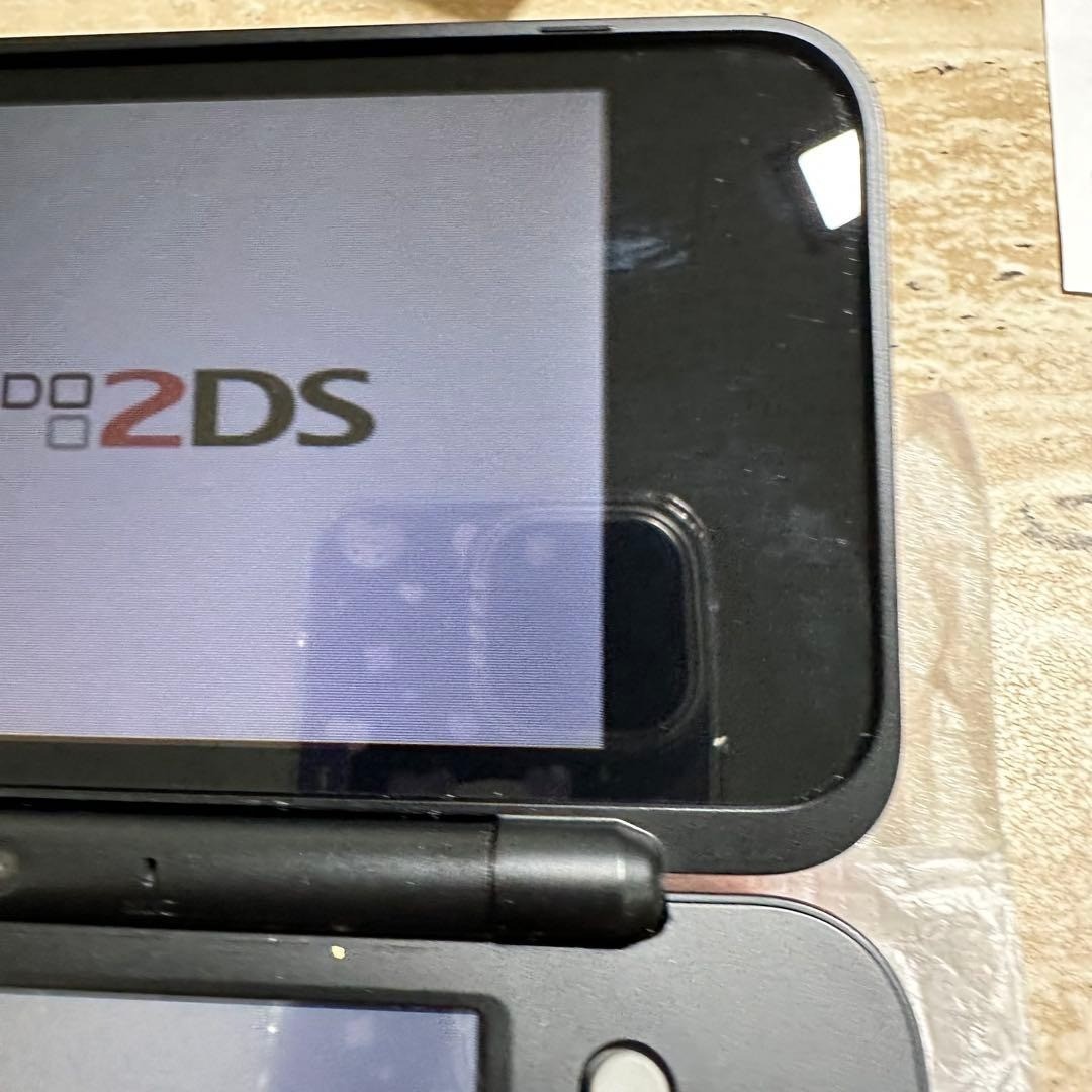 Nintendo New 2DS LL Mario Kart 7 Pack Complete in Box Near Mint 6923