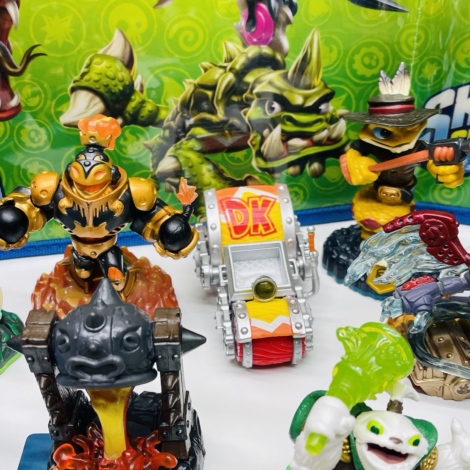 Skylanders Spyro Giants Swap Force LOT OF 40 Figures w/ Cards + Stickers + Case