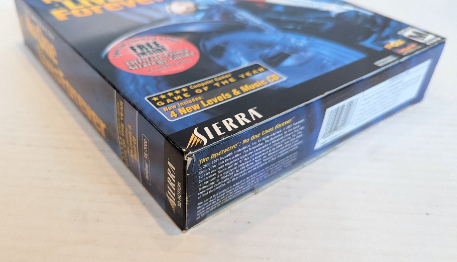 Operative: No One Lives Forever Game of the Year Edition 2001 Big Box Sealed