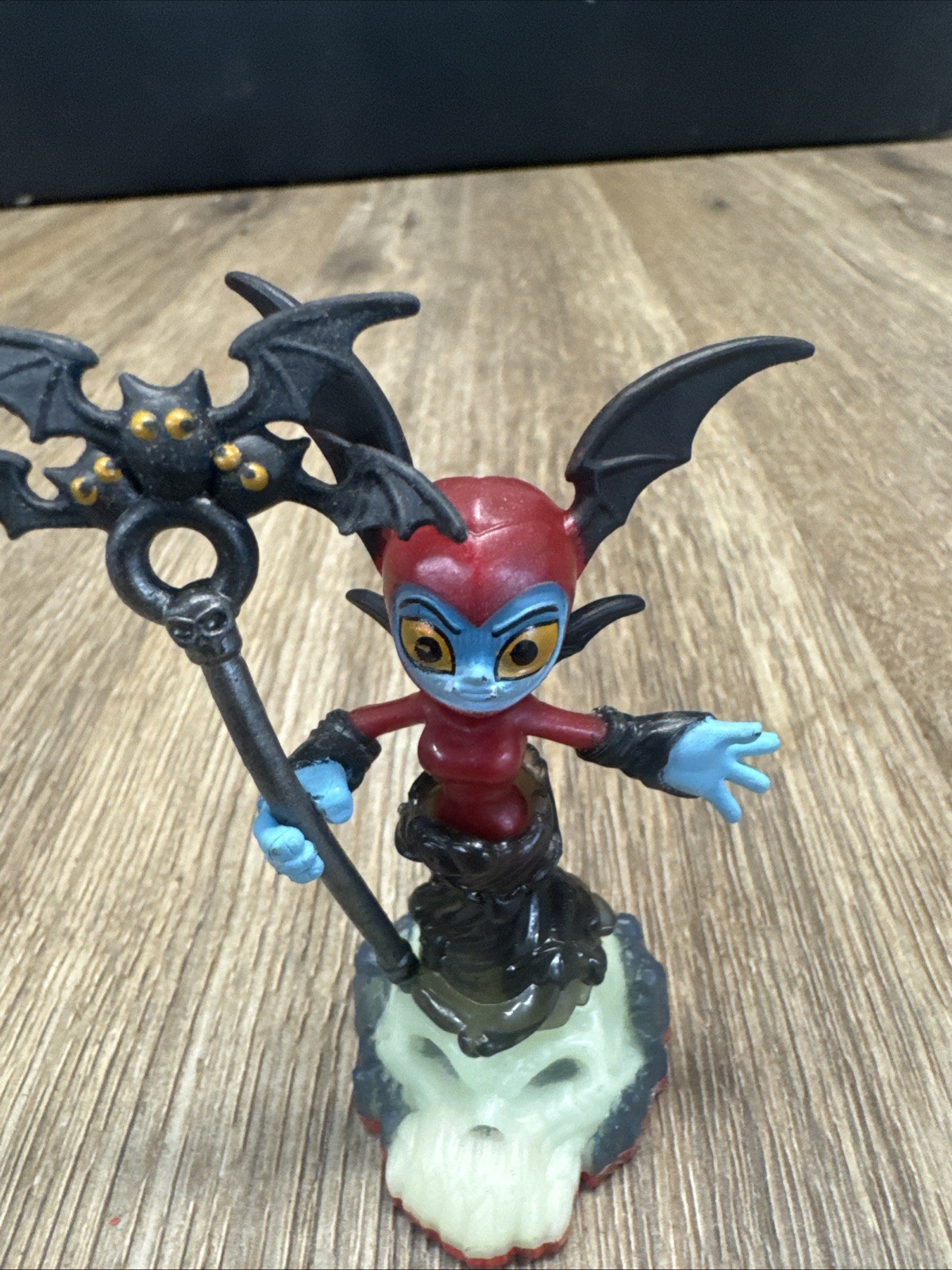 Skylanders Trap Team Bat Spin Character Figure Death Element Activision 2014