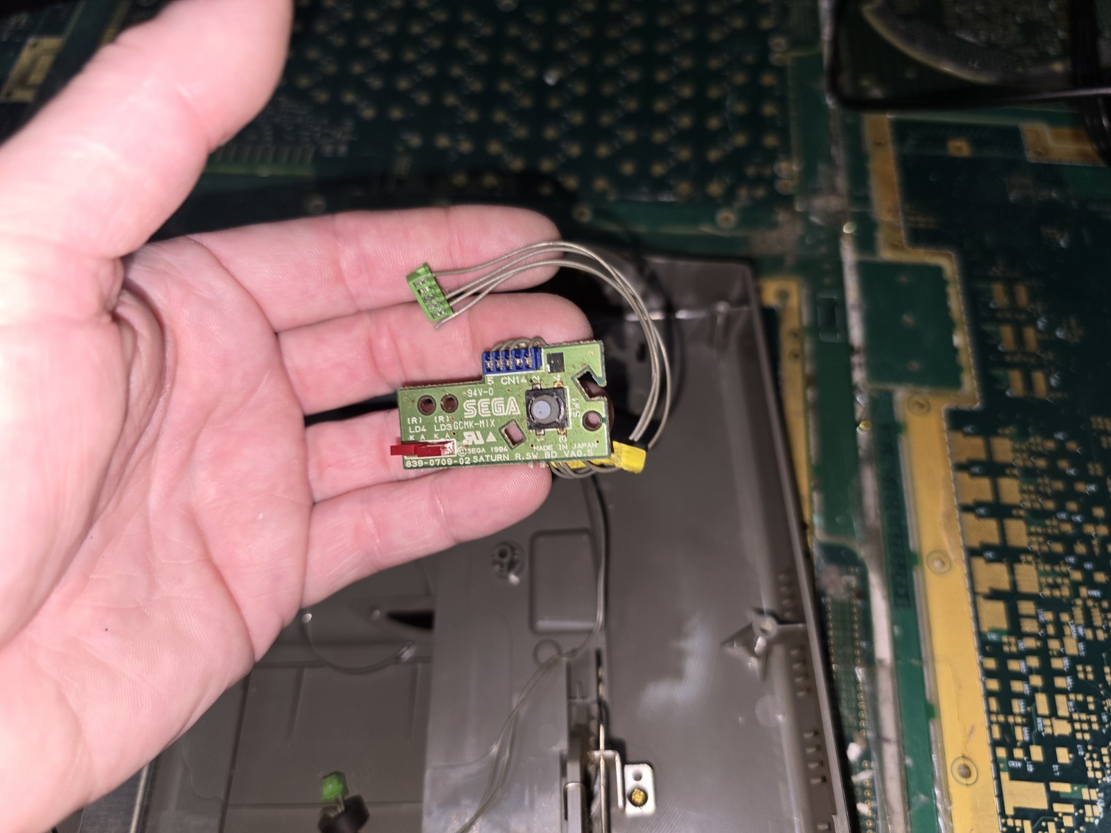 Sega Japan Saturn Greenish Top Cover Reset Button Board 839-0709-02 ONLY-READ