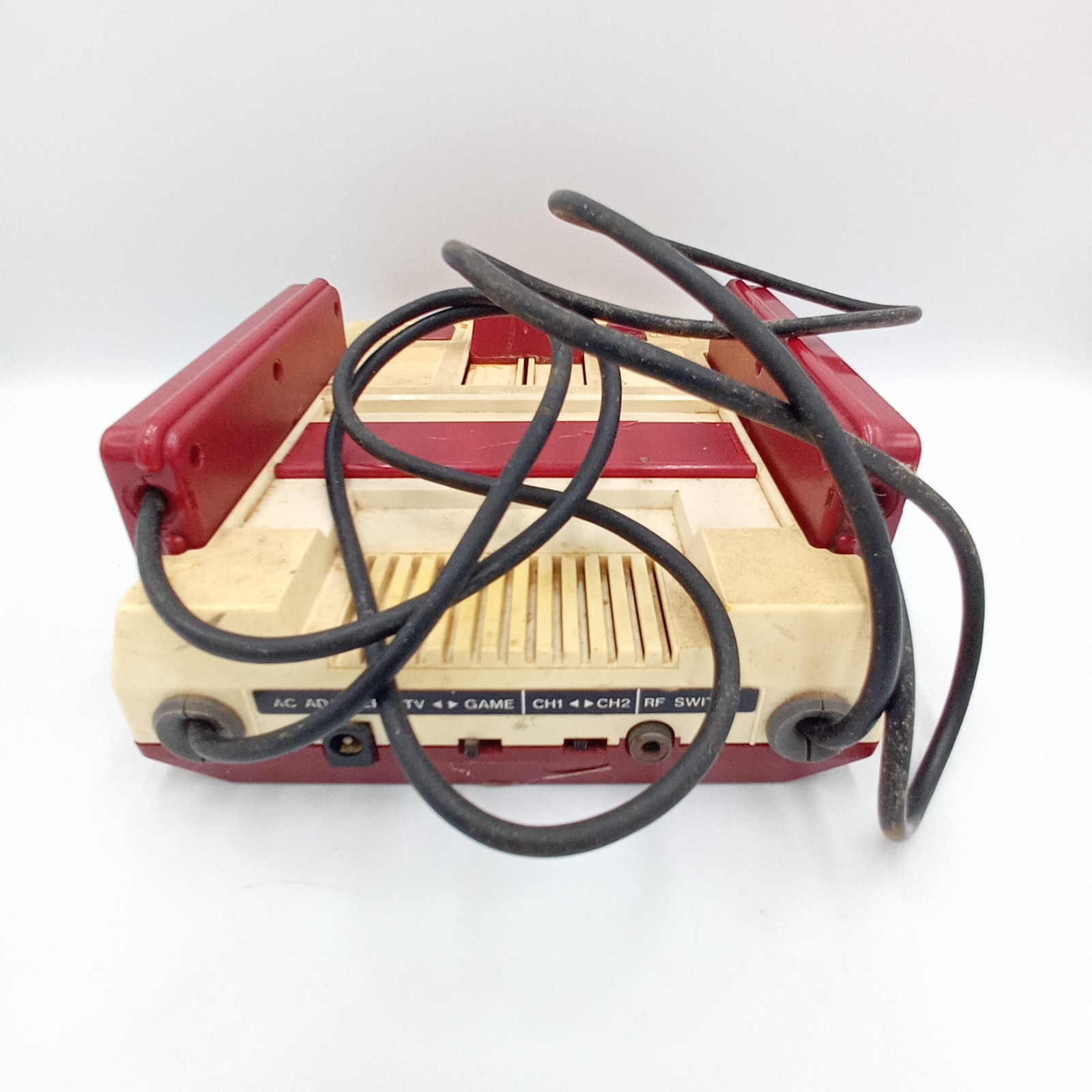 Nintendo Famicom HVC-001 Console For Parts / Repair Japanese
