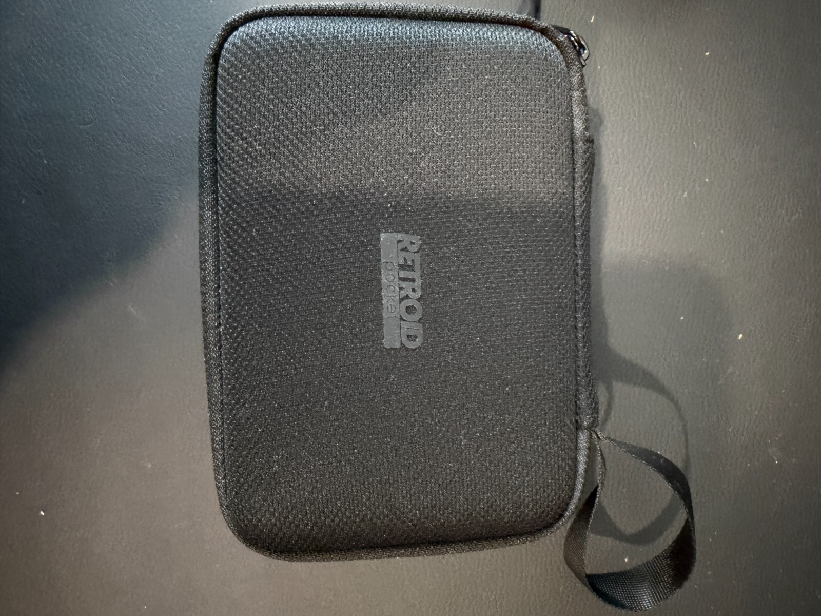 Retroid Pocket Classic Zipper Case Black