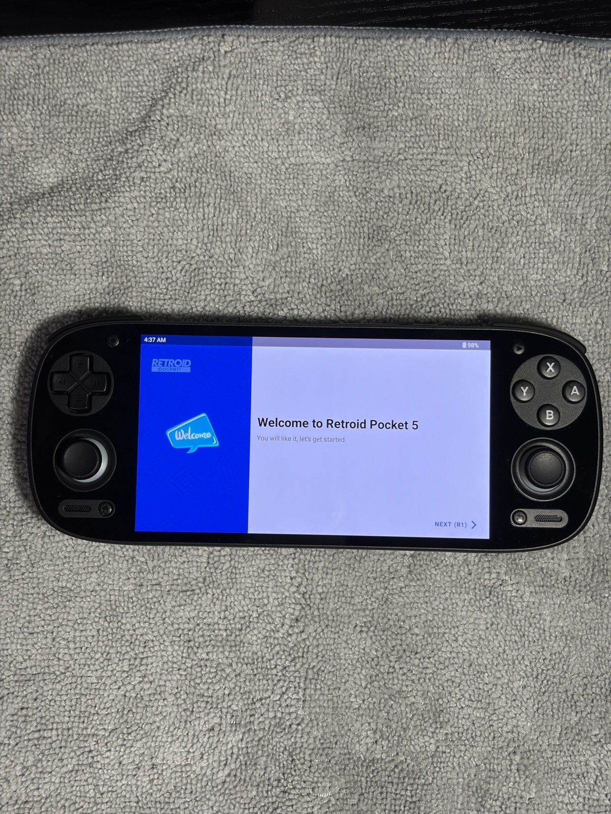 Retroid Pocket 5 AMOLED – Android Handheld 128GB (256gb Micro SD included) &Grip