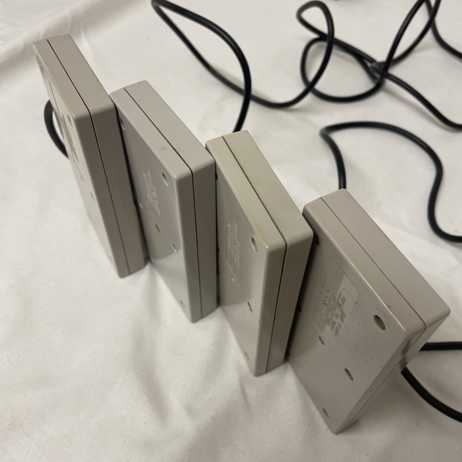 Nintendo NES-004 OEM Controller lot of 4 Tested