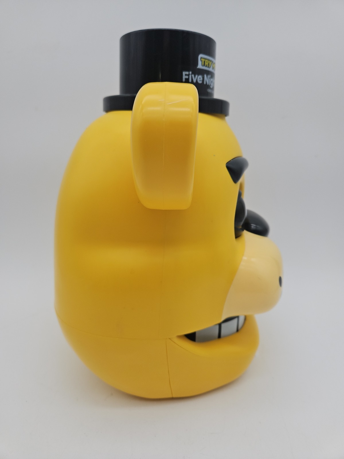 Five Nights At Freddy’s Gold Collector Bundle Figure Head Talking PiggyBnk Works