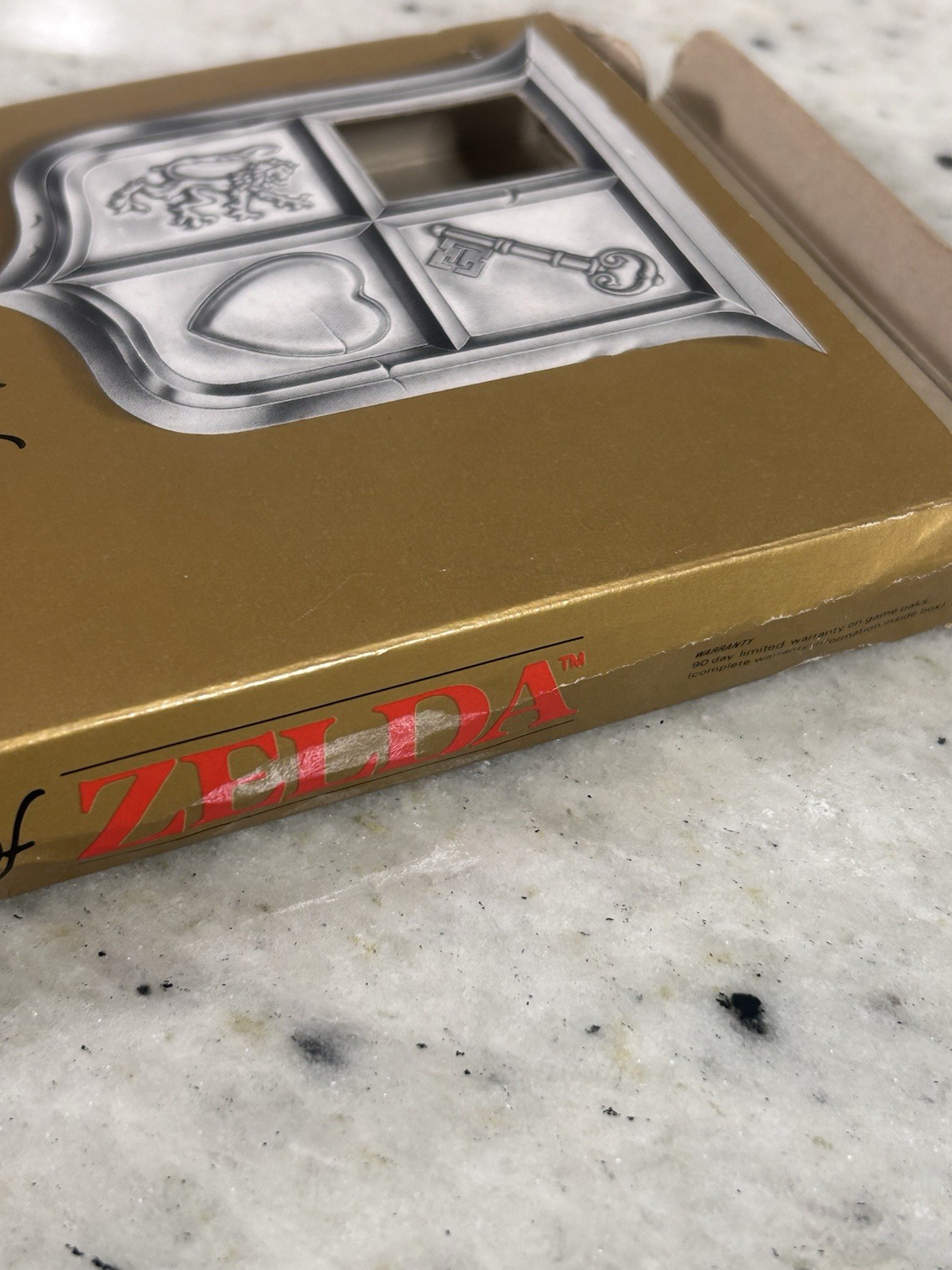 The Legend of Zelda Gold NES CIB Complete in Box w/ Manual & Sleeve 5screw