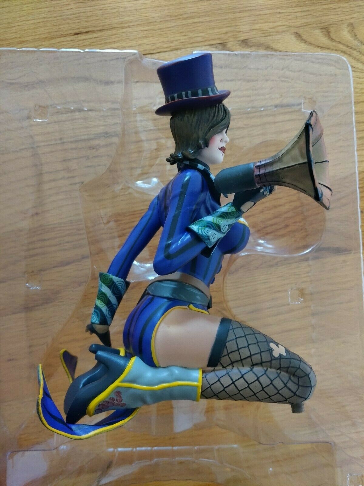 Borderlands 2 Mad Moxxi Purple Coat 1/4 Scale Statue Figure Chronicle #1551/5000