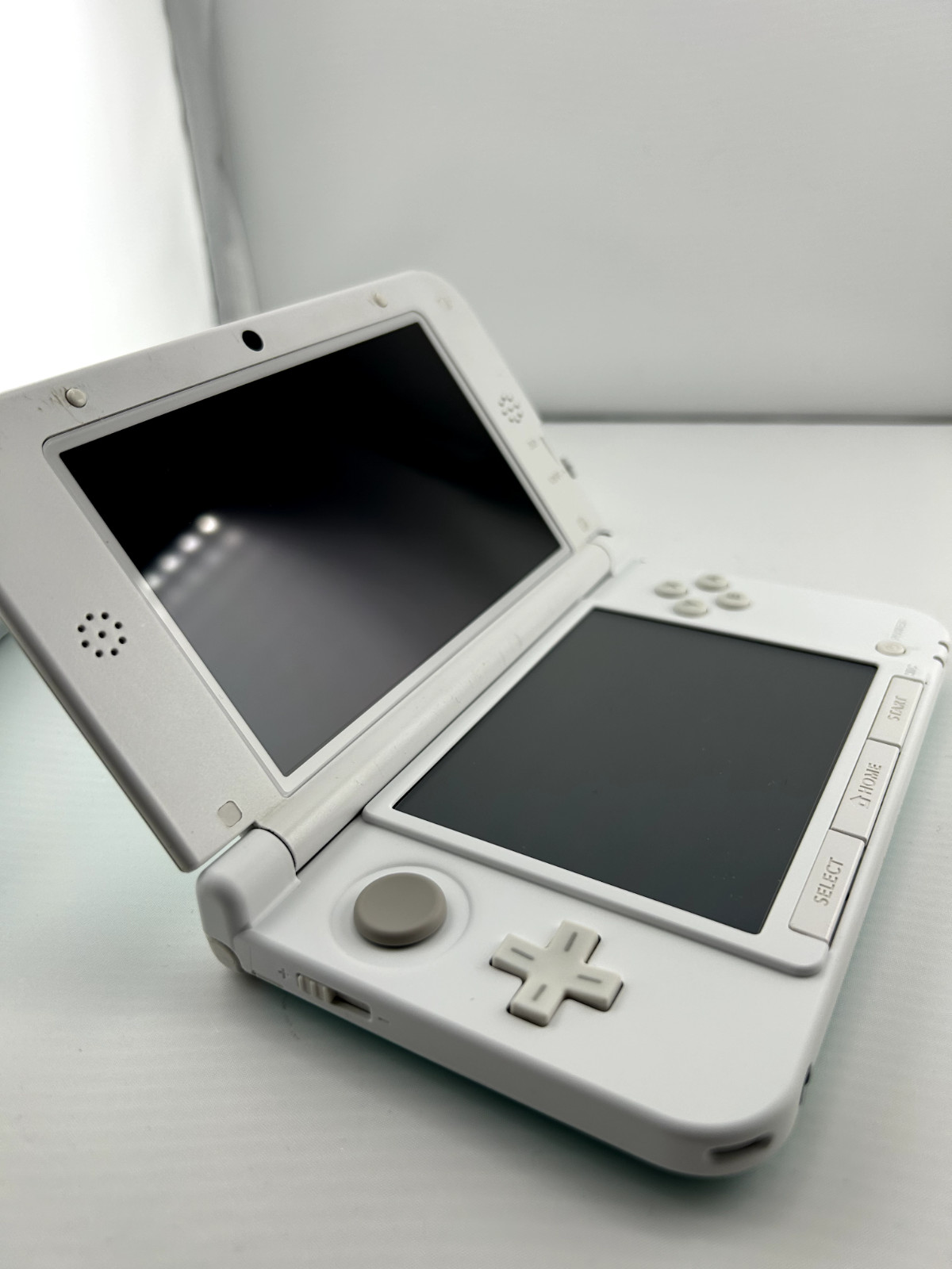[A-rank] Nintendo 3DS LL XL console Mint White with Charger/Stylus