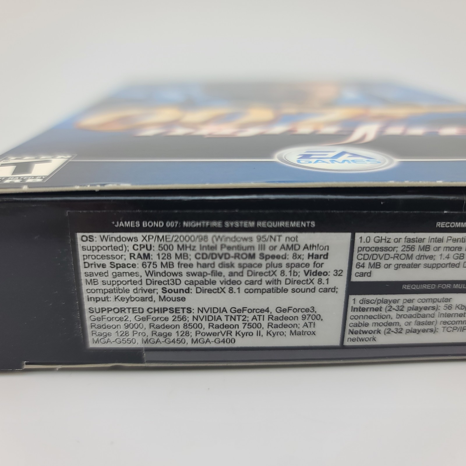 007 Nightfire PC CD-ROM Game James Bond EA Games MGM Interactive Complete 2002