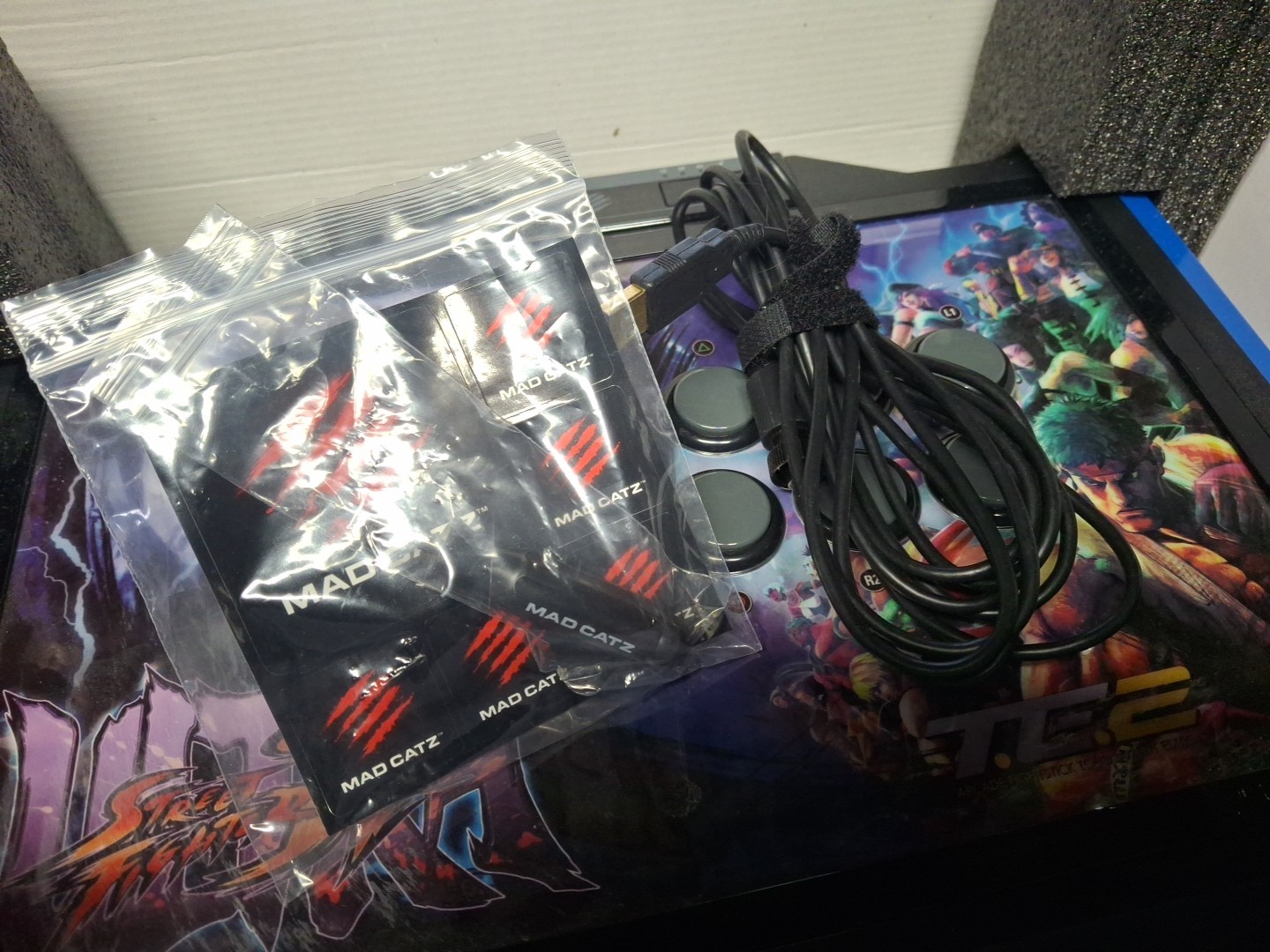 MadCatz Ultra Street Fighter IV Arcade Fight Stick Tournament Edition 2 PS3/PS4