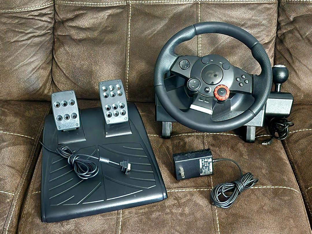 Logitech Driving Force GT racing wheel & Pedal Set, E-X5C19 WORKS