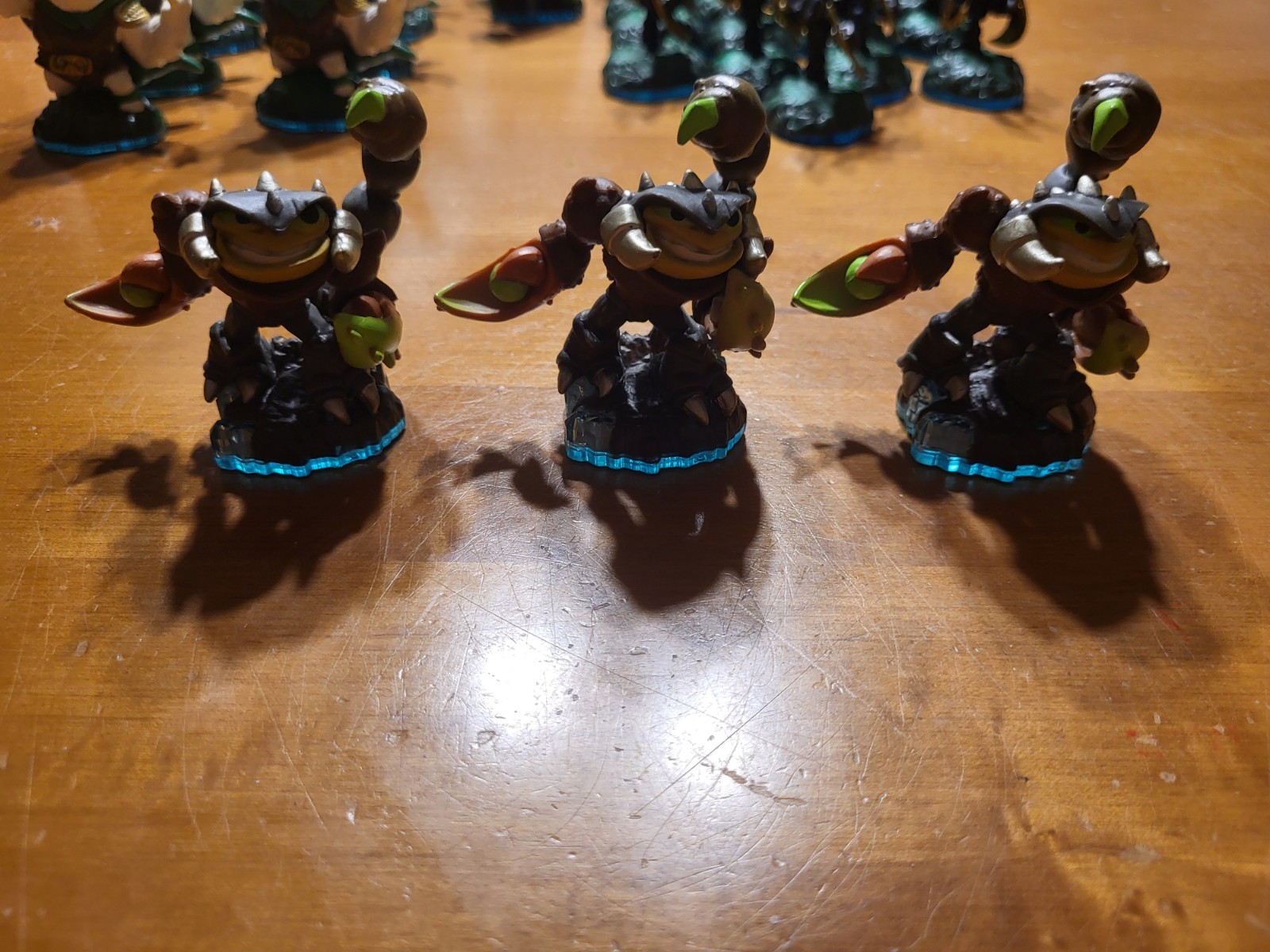 LOT 74 Skylanders Swap Force Terrafin Scorp Rip Tide Zoo Lou Elf Wash Buckler