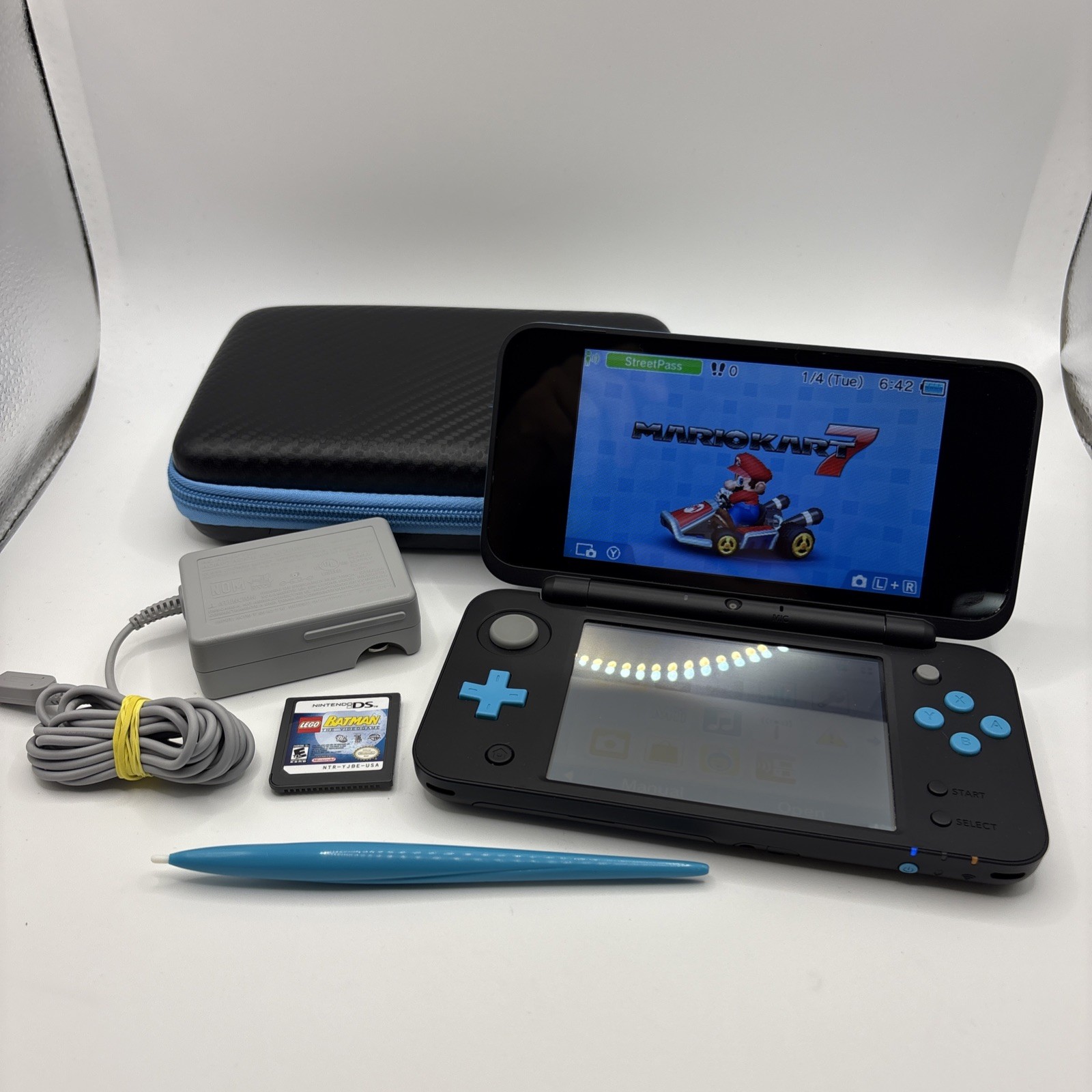 Nintendo 2DS XL Console – Black/Turquoise – Bundle W/ Charger / Case / Game