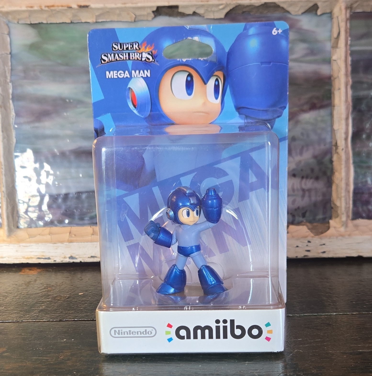 Nintendo amiibo Mega Man Collectible Figure for Super Smash Bros. Wii U