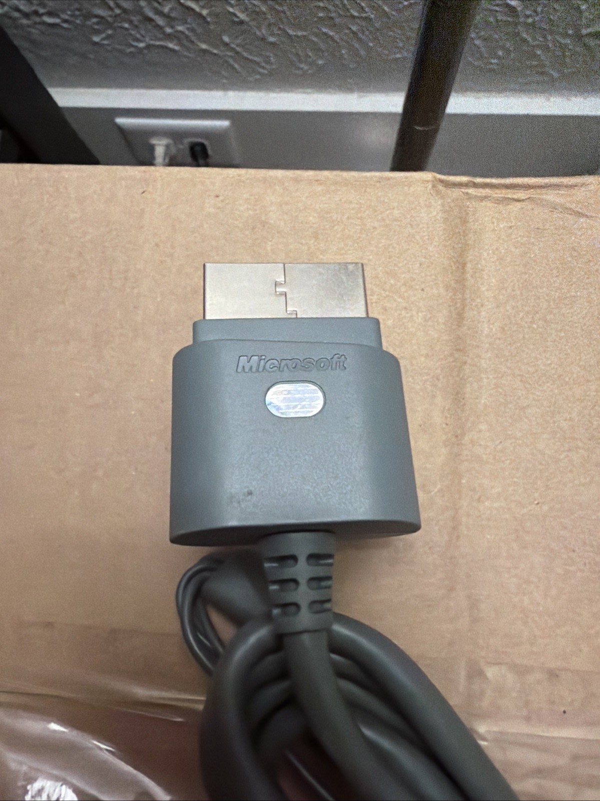 Genuine OEM Microsoft XBOX 360 Composite GREY AV Cable X810972-001 Tested