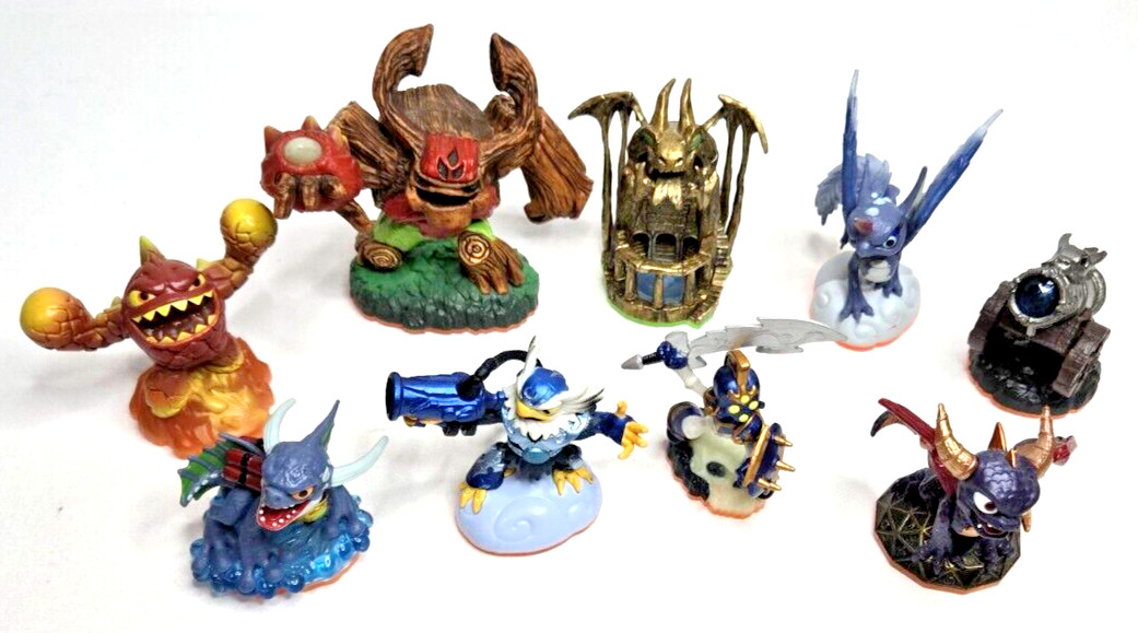 Skylanders Lot of 9 Activision 2012 Action Figure Toys