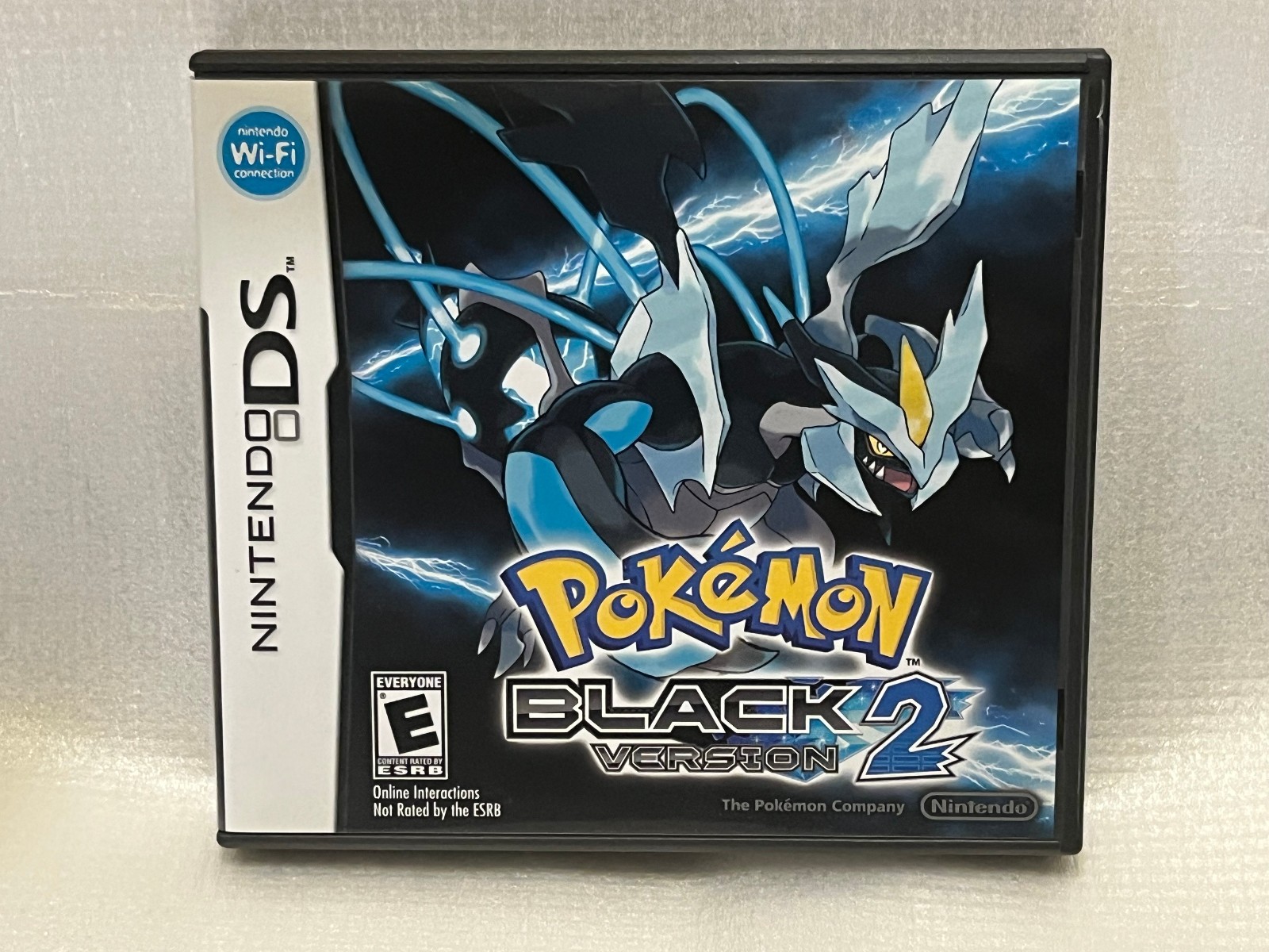 Pokemon Black Version 2 Nintendo DS Complete CIB w/ All Inserts Great Shape USA