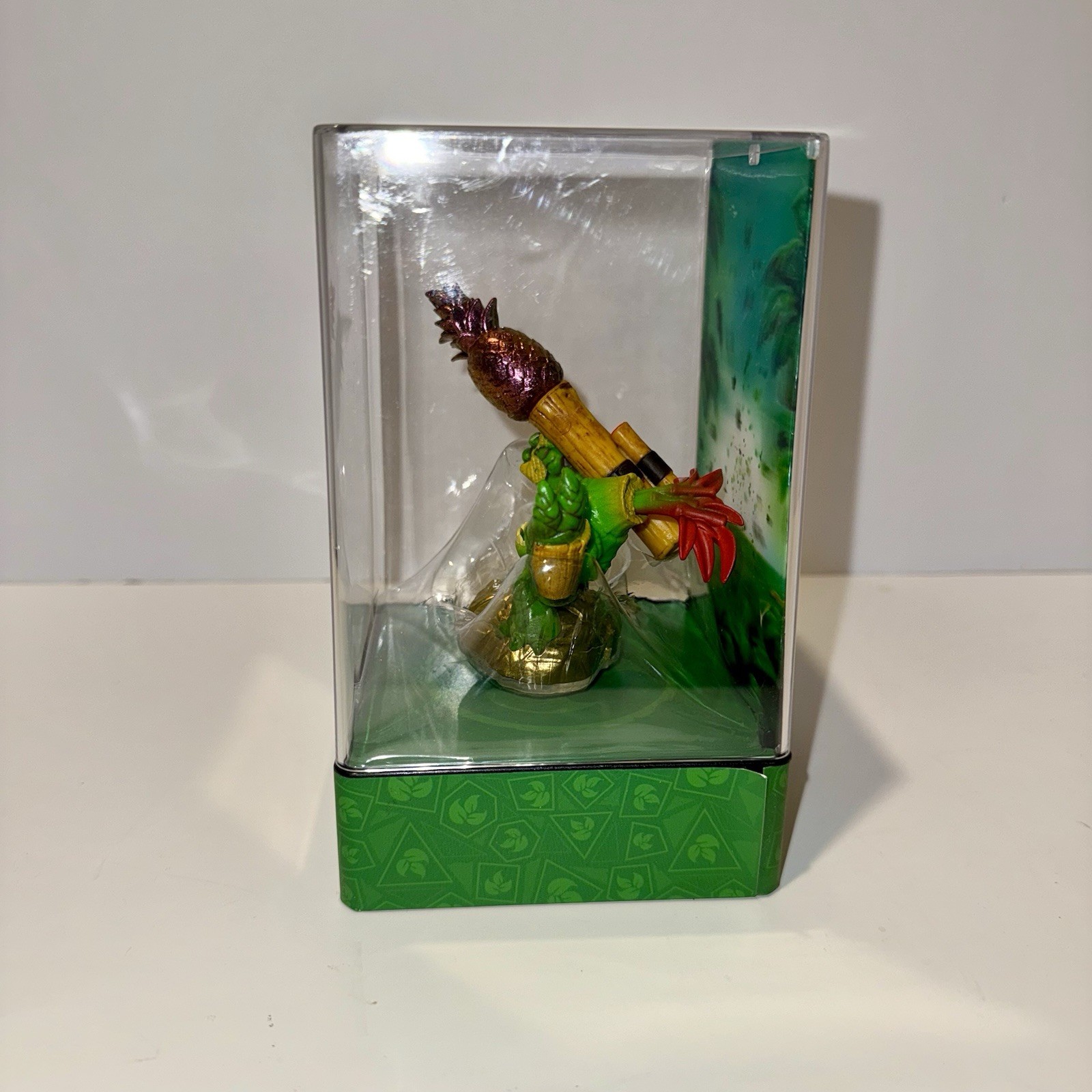 Skylanders Eon’s Elite Zook Figure w/ Display Case