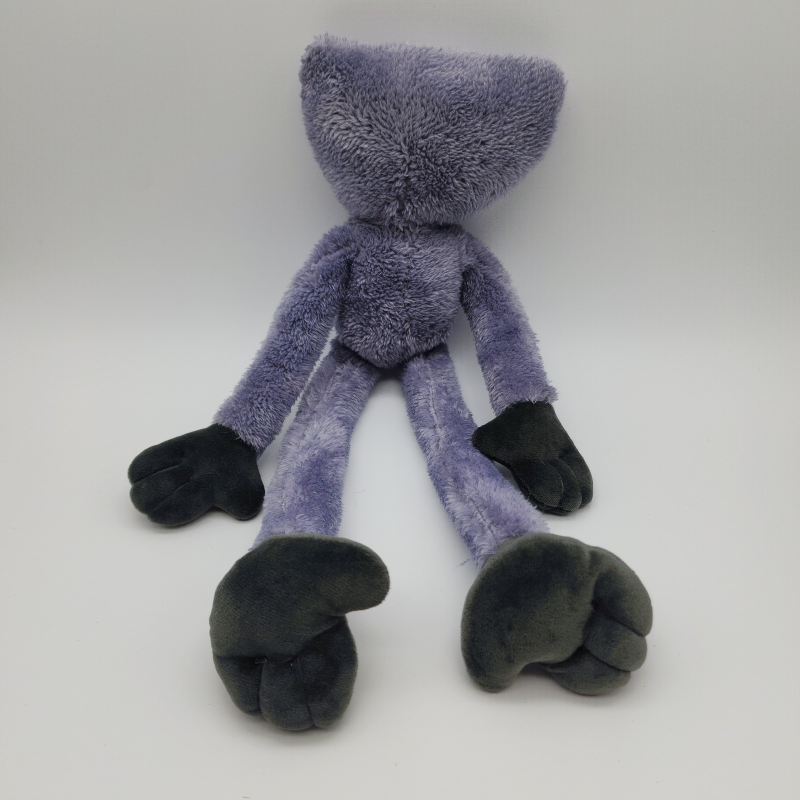 Official Poppy’s Playtime Grey Stitched Huggy Wuggy Plush Toy with Blue Bow
