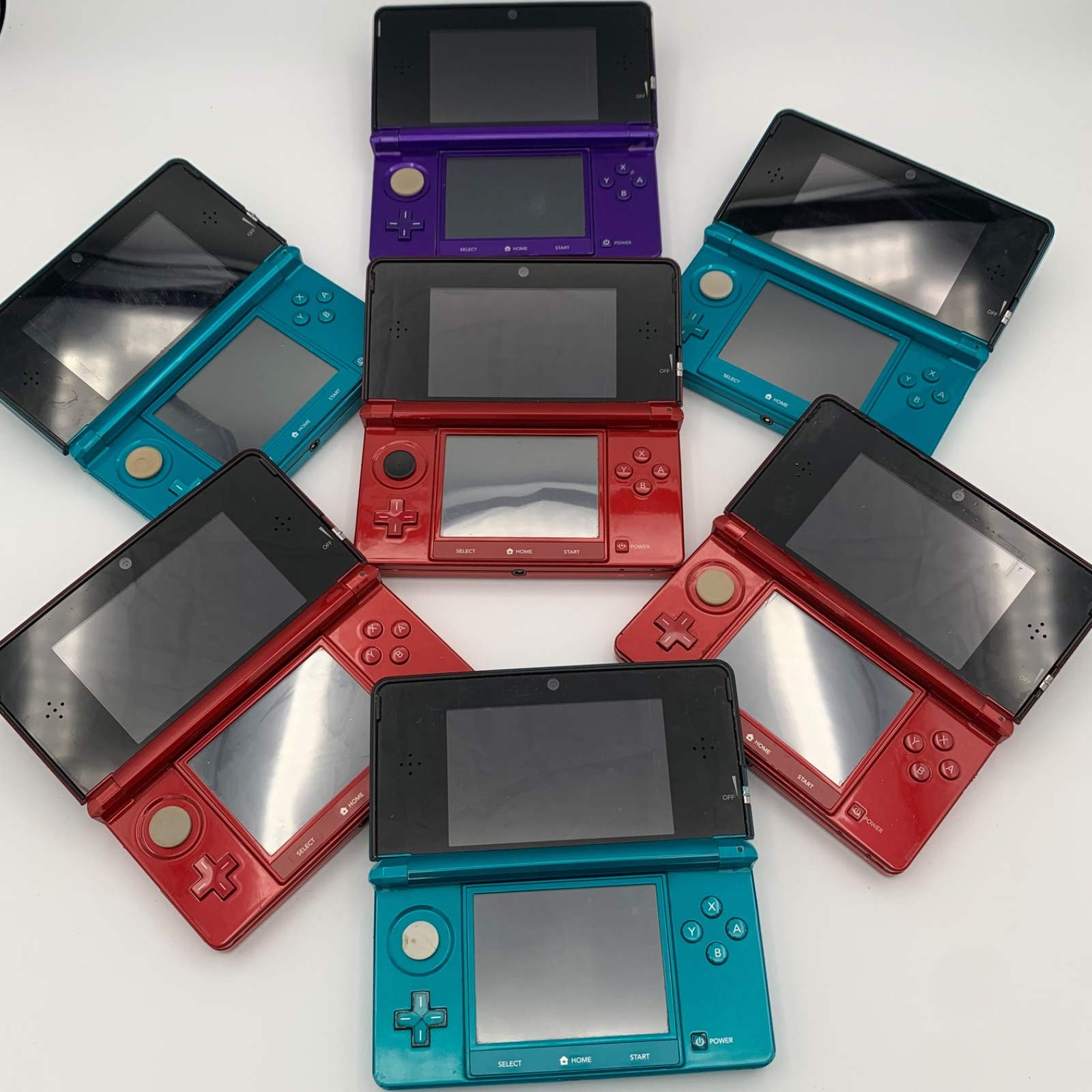 NINTENDO 3DS CTR-001: FOR PARTS / NOT WORKING / NO BATTERY