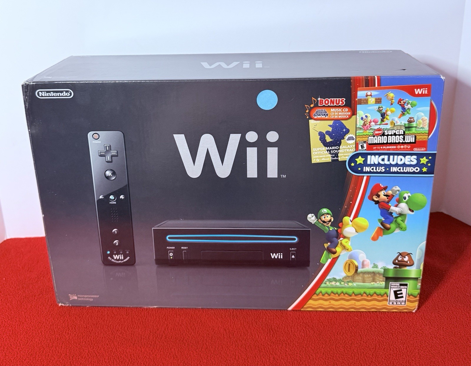 Nintendo Wii Holiday Bundle Black Console Super Mario Bros Includes Extras CIB