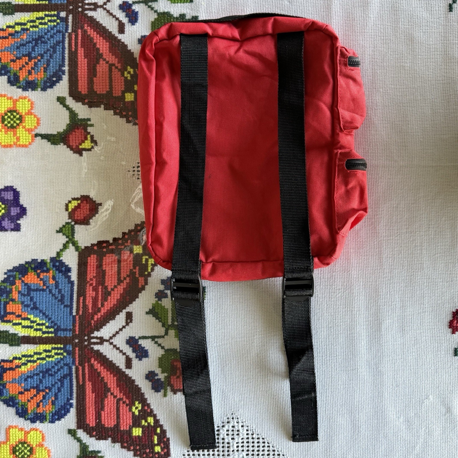 Valve Left 4 Dead First Aid Kit Backpack IN HAND FAST SHIPPING!