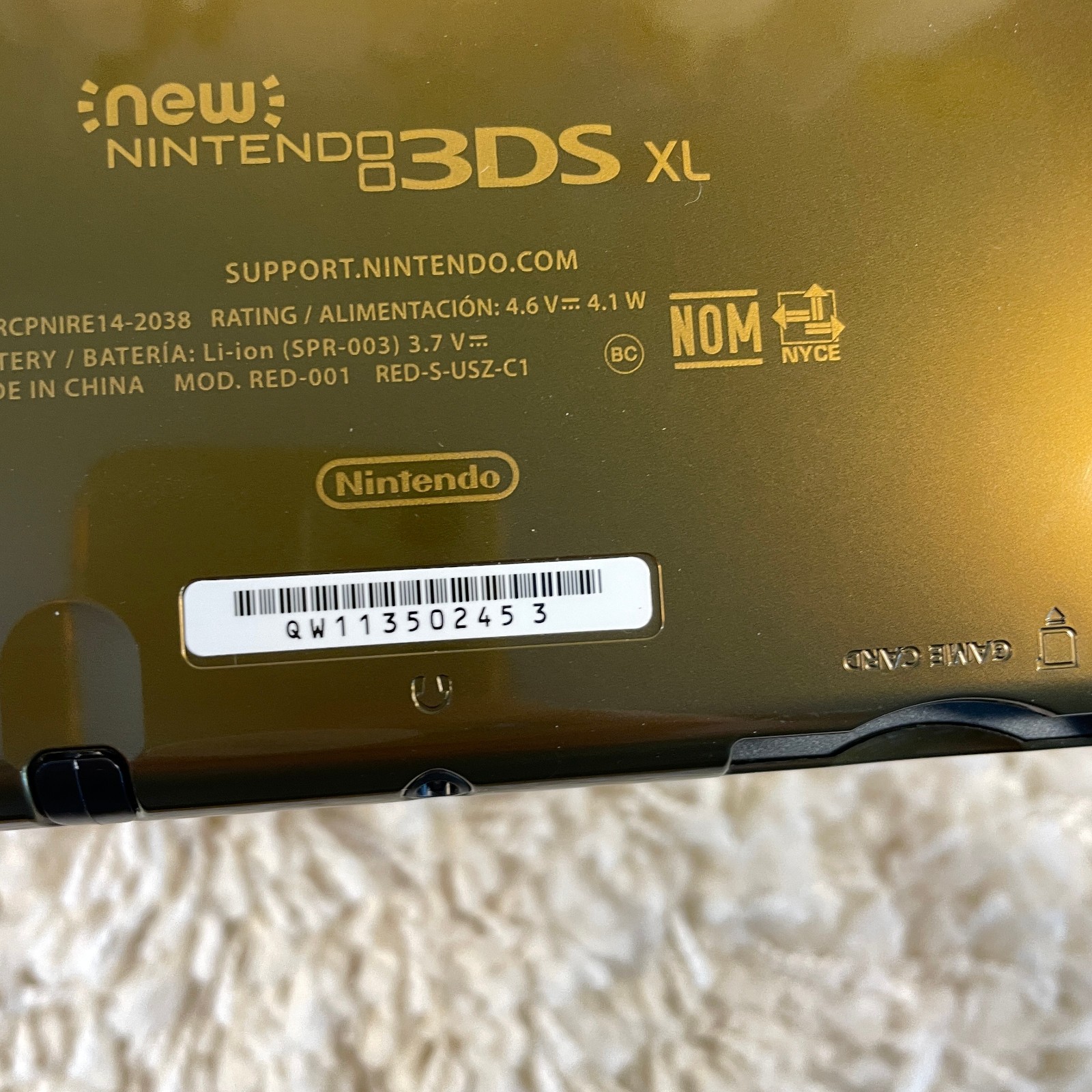 Nintendo New 3DS XL Zelda Hyrule Edition Handheld System RED-001 Complete in Box