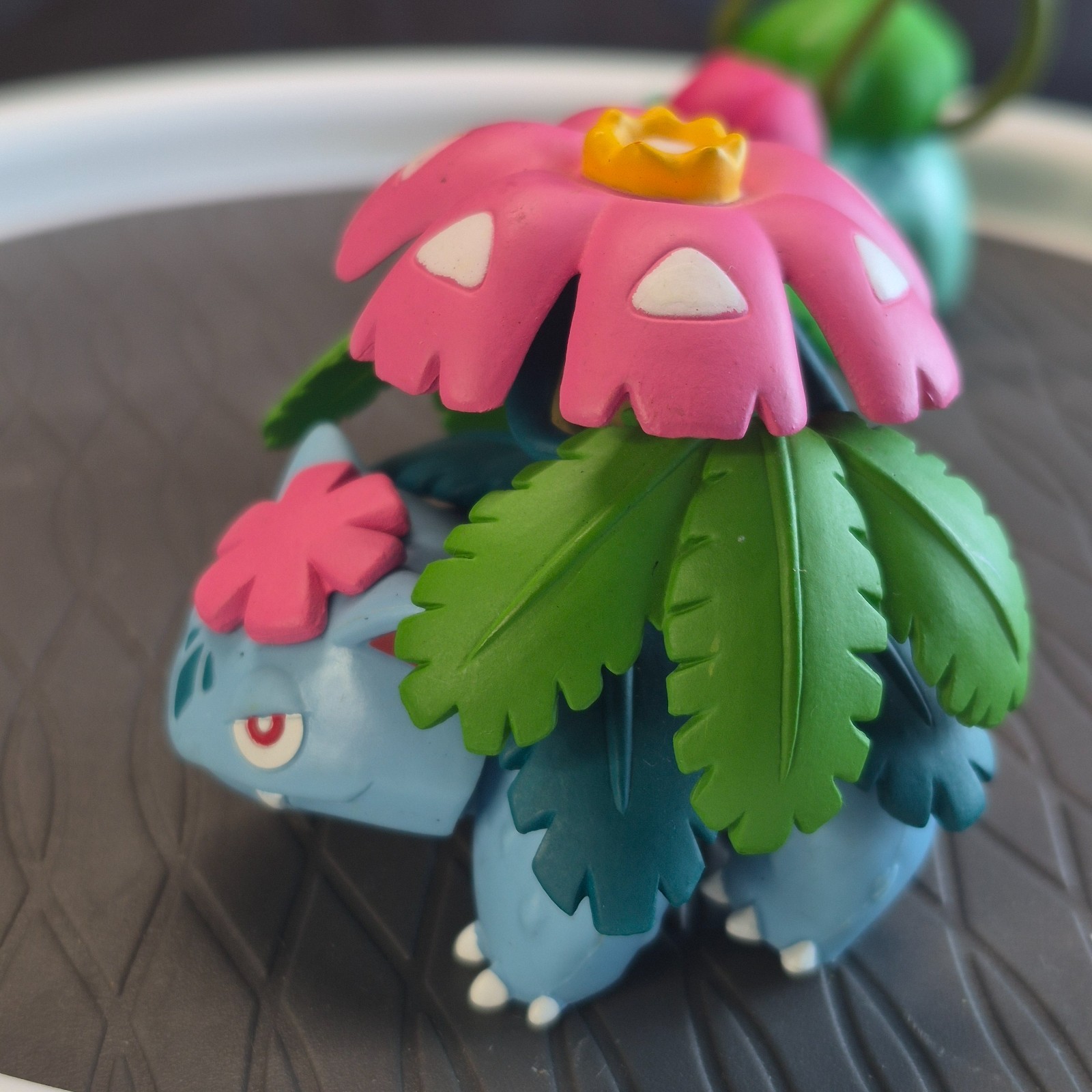 Mega Venusaur Ivysaur Bulbasaur Pokemon Figures Takara Tomy & Jazwares Mid 00’s