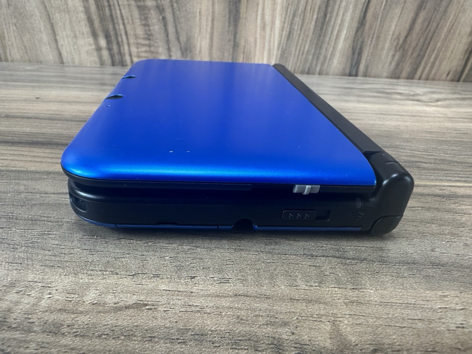 Nintendo 3DS XL Handheld System – Tested – Blue/Black With Charger SD & 3 Games