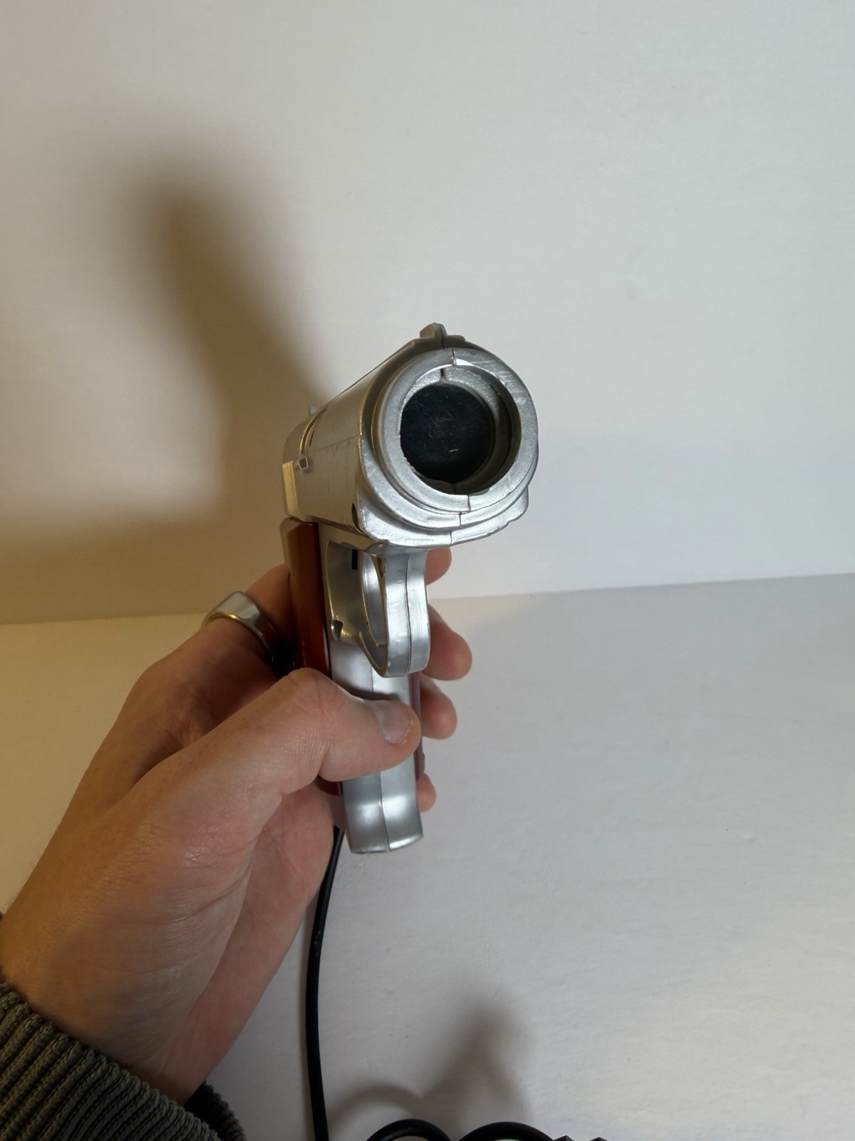 Sega Genesis Light Gun Whte/Red Pistol 3rd Party Controller 9 Pin Untested