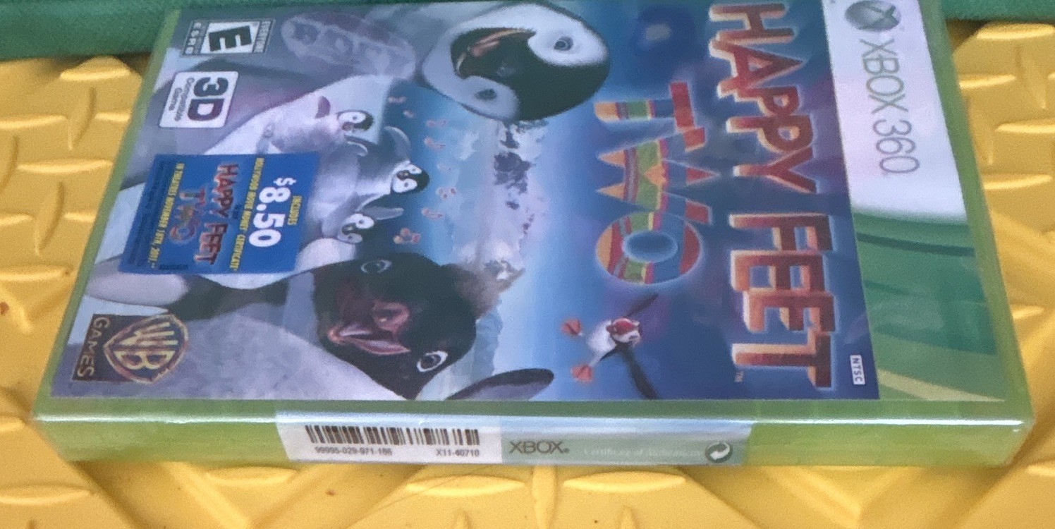 WB Games Happy Feet Two Microsoft Xbox 360 Multiplayer 3D Compatible E NTSC 2011